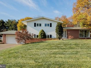 610 Knoll Dr, Lansdale, PA 19446