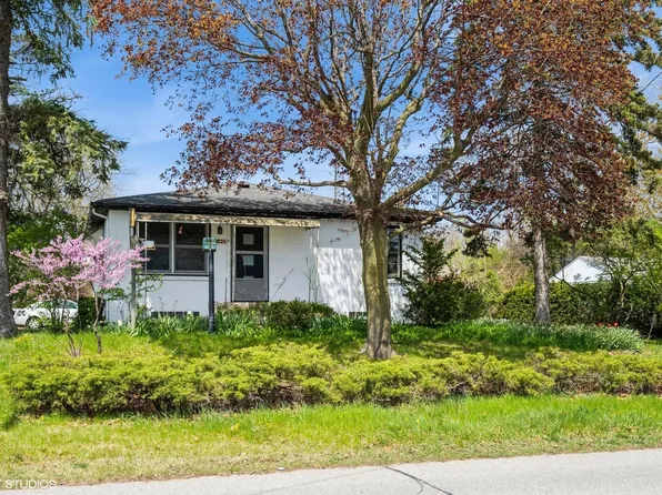 1402 Greenwood Ave, Michigan City, IN 46360