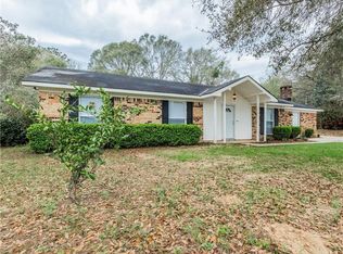 5225 Newburn Rd, Mobile, AL 36613