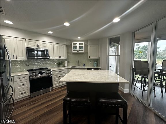 5th image of 16420 Millstone Cir Unit 106