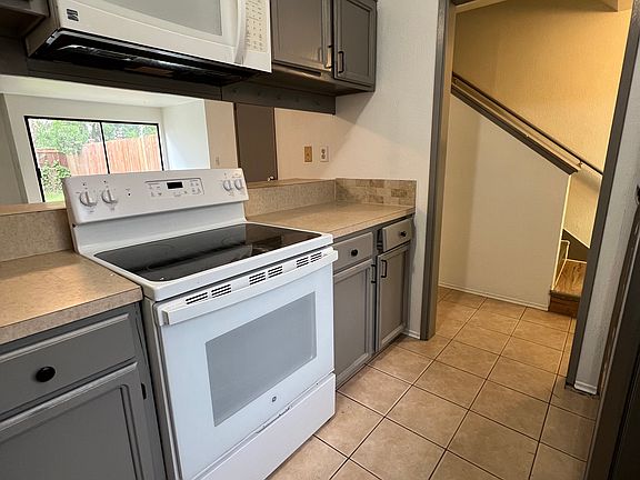 4th image of 15719 Admiralty Way APT B