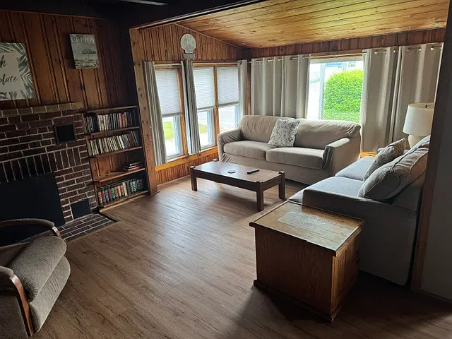 1 bed, 729 sqft, $1,200 — Photo 4