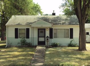 808 Juniper Dr, Rantoul, IL 61866