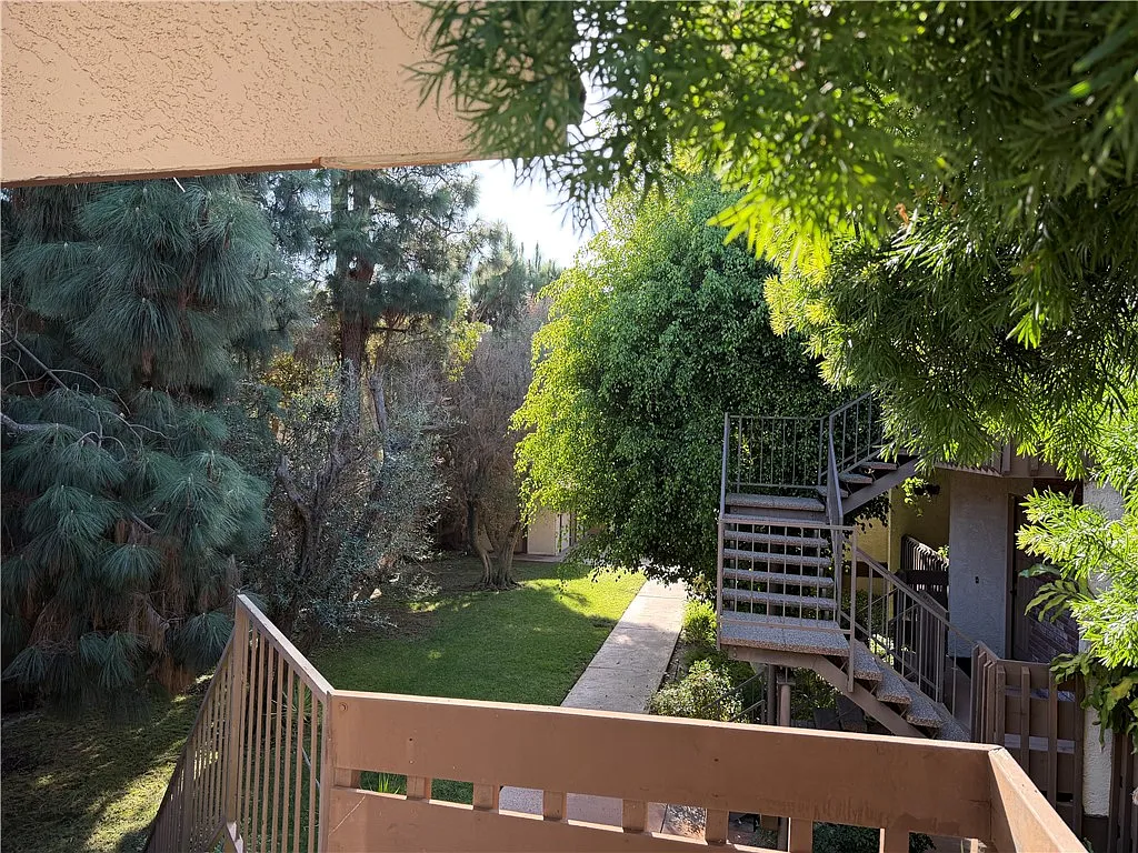 2 bed, 1082 sqft, $2,800 — Photo 4