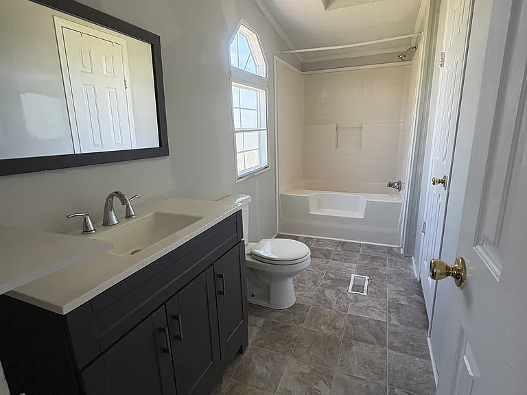 105 Sandy Ridge Rd — Photo 6