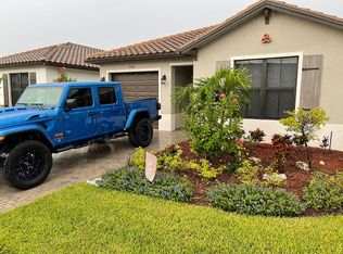 8960 Madrid Cir, Naples, FL 34104