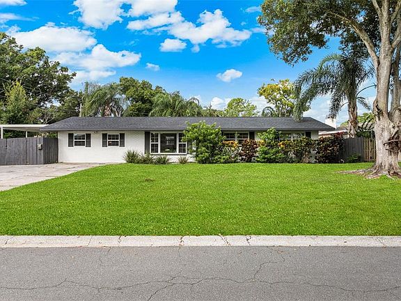 2nd image of 412 DEVILLE DRIVE E