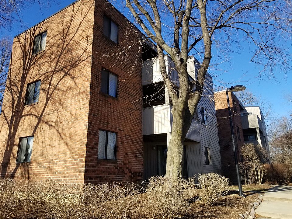 1st image of 1830 W Highland Ave #D202