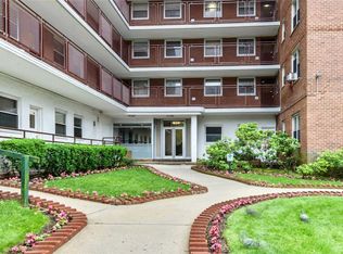 97-10 62nd Dr APT 11H, Rego Park, NY 11374