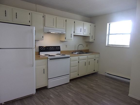 4th image of 601 29th St APT C