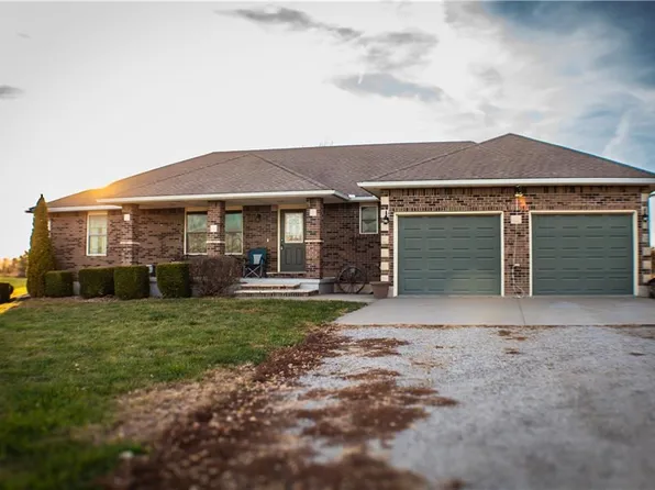 682 NW 11th Rd, Warrensburg, MO 64093