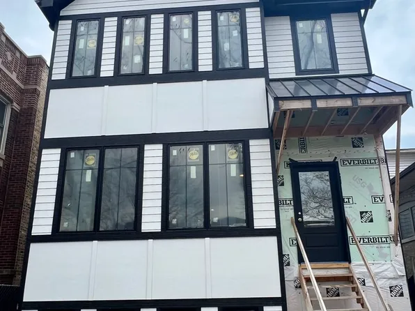 2724 W Agatite Ave, Chicago, IL 60625