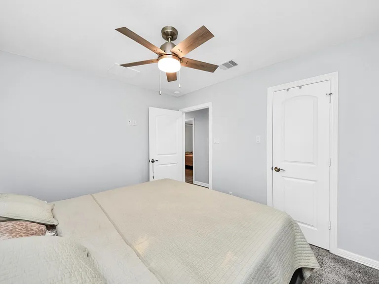 834 Ellington St — Photo 19