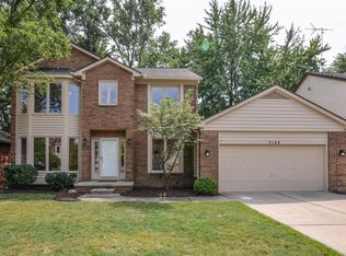 3104 Cedarbrook Rd, Ann Arbor, MI 48105