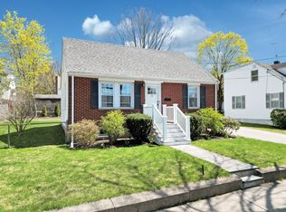 52 Badger Rd, Hyde Park, MA 02136