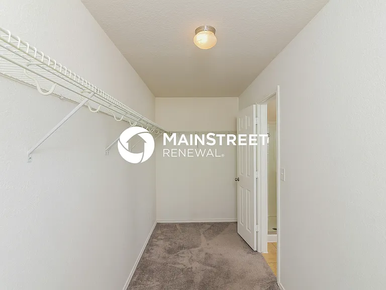 Walk In Closet