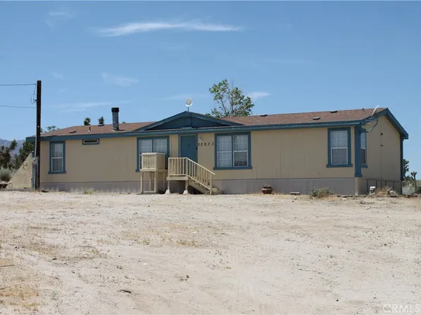 32033 207th St E, Llano, CA 93544