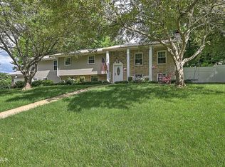 2805 Sumpter Dr, Johnson City, TN 37604