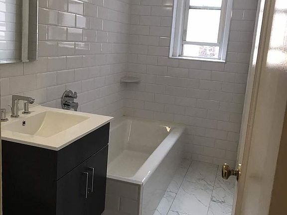 5th image of 8357 118th St APT 4H