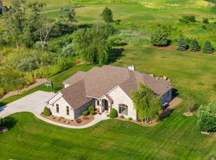 13410 N Laurel Ln, Mequon, WI 53097