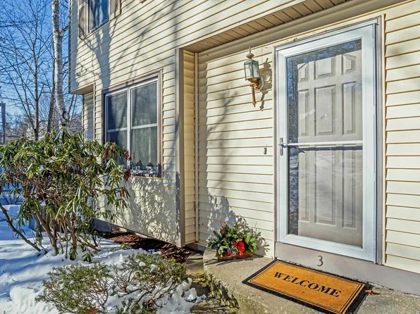 3 Cranleigh Mews, Nashua, NH 03063