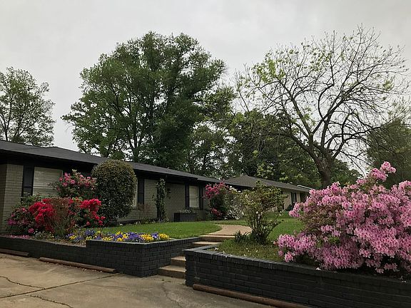 Spring View - Front of House