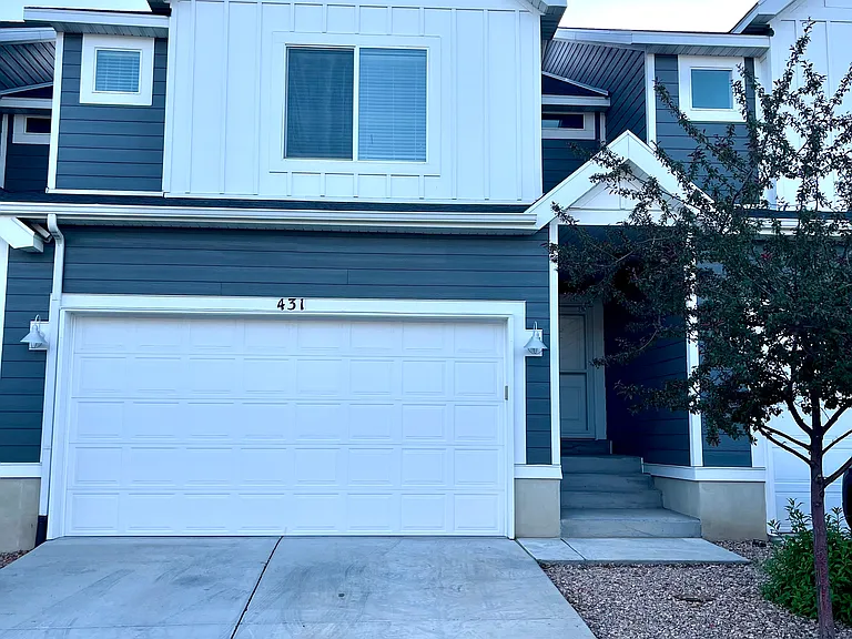 431 S Fox Chase Ln — Photo 1