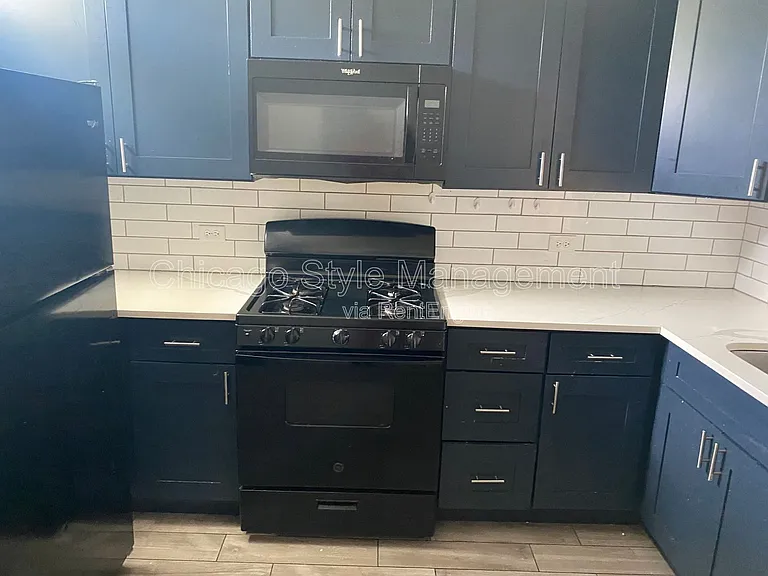 6402 S Eberhart Ave #2S — Photo 6