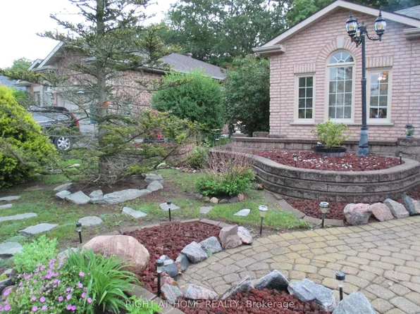 63 Benson Dr, Barrie, ON L4N 7Y2