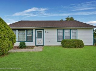 128 Windward Dr, Barnegat, NJ 08005