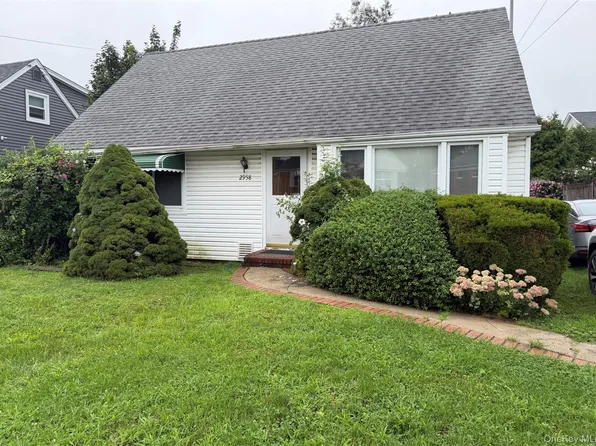 2958 Oceanside Road, Oceanside, NY 11572