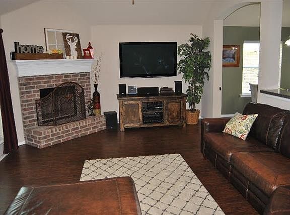 2nd image of 8340 Estandarte Ct