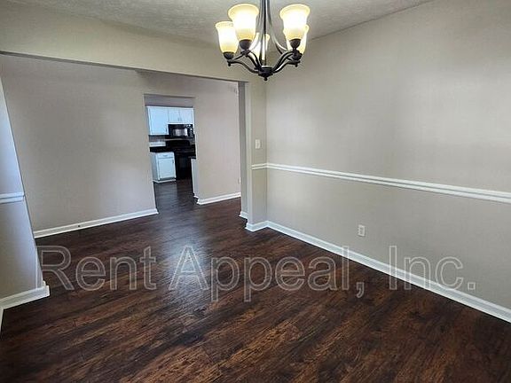 5th image of 3049 Winding Grove Dr