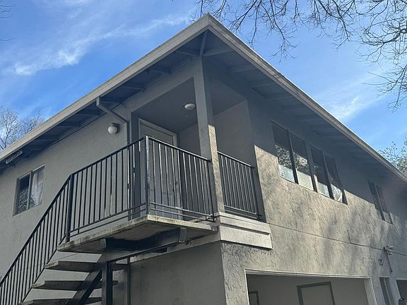 2nd image of 125 Del Rio Court #4