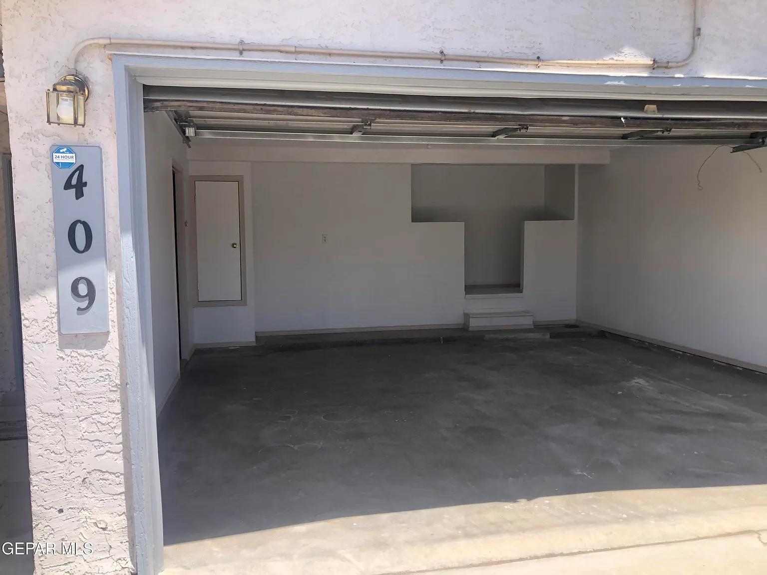 4 bed, 2.5 bath, 1280 sqft, $1,650 — Photo 3