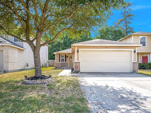 3rd image of 1822 Adobe Stone Dr