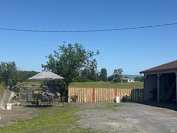 5th image of 5820 Hall Road