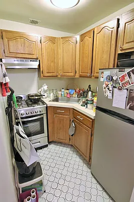 Rented by JK Dansar Corp | media 39