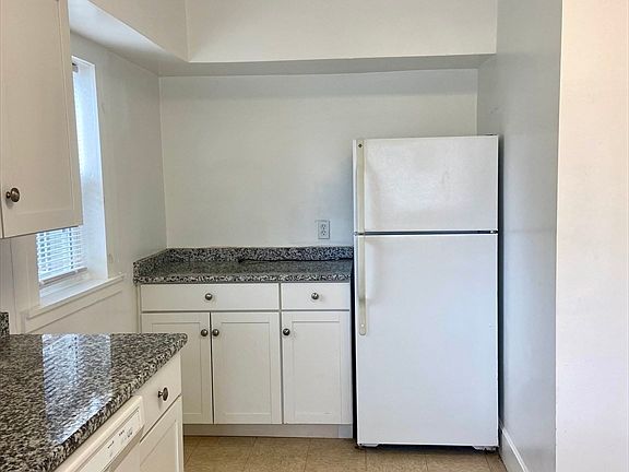 5th image of 7 Stickney Ave