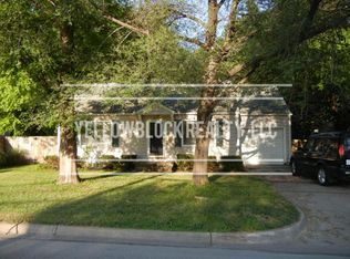 8529 Wornall Rd, Kansas City, MO 64114