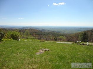 200 Cliffside Dr, Glade Valley, NC 28627