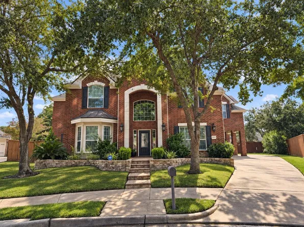 10203 Birchline Dr, Spring, TX 77379