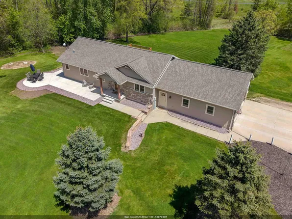 3102 Heise Rd, Omro, WI 54963