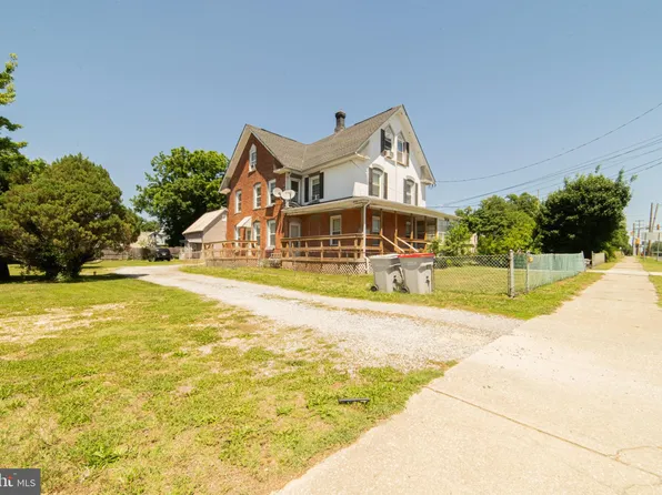 414-416 W Park Ave APT 1, Vineland, NJ 08360