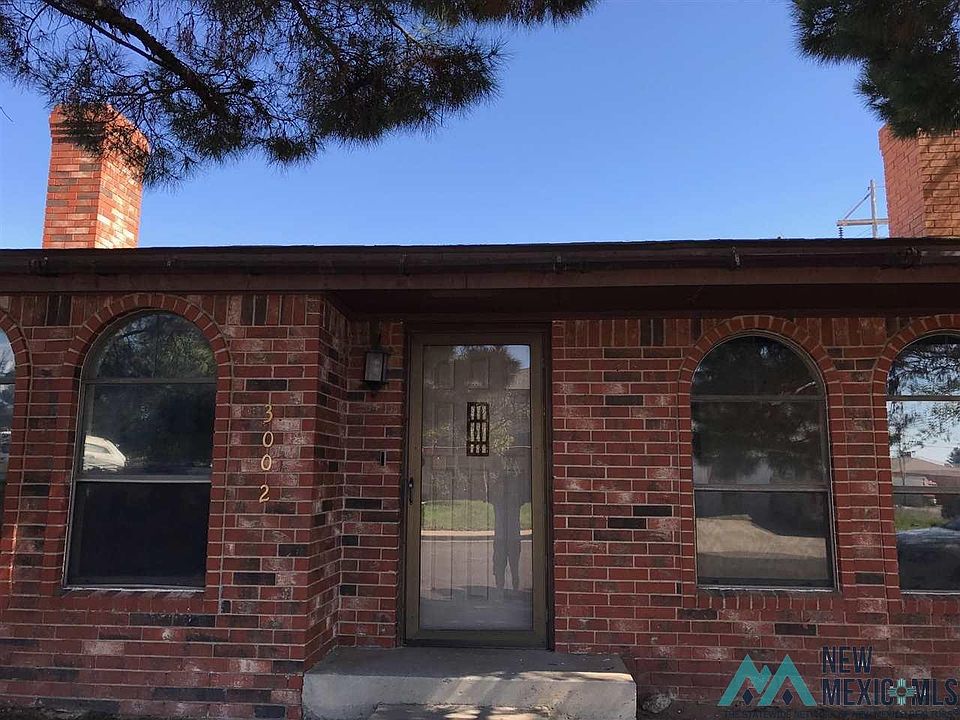 1st image of 3002 N Montgomery St
