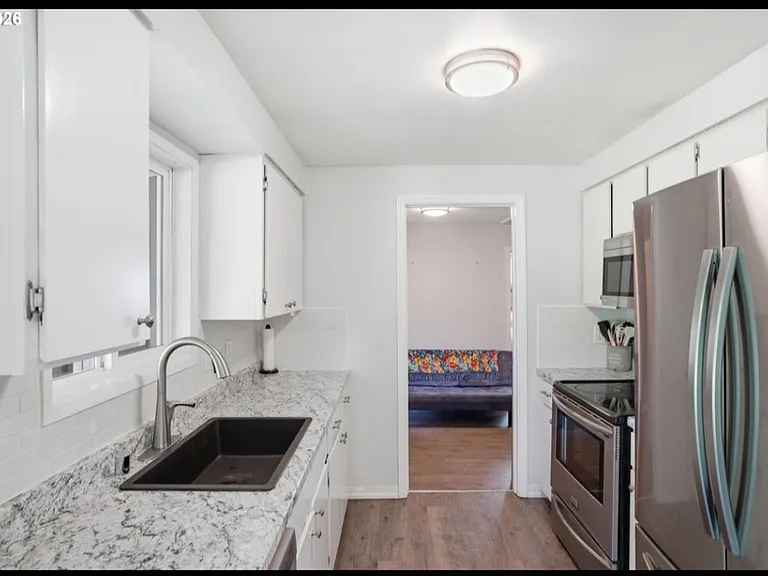 3705 NE 137th Ave — Photo 4