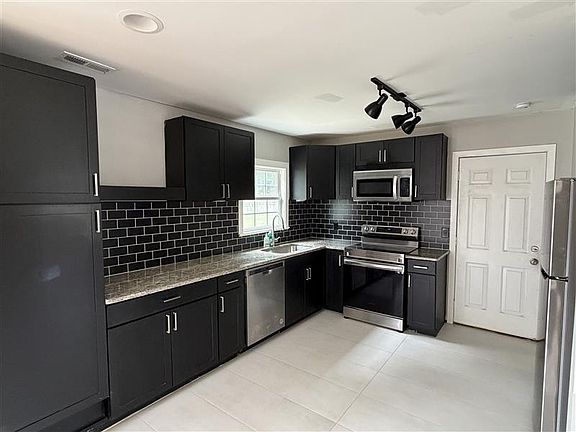 4th image of 14204 Lavender Trace Ct