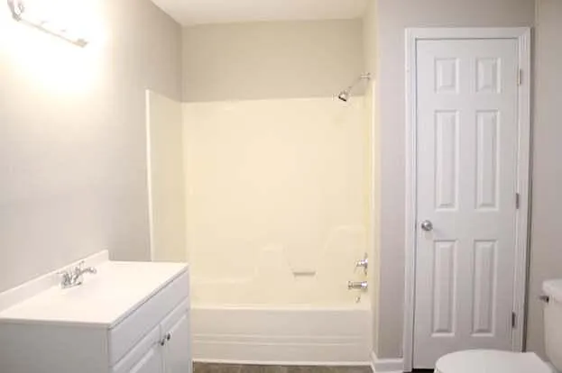 7004 Buddy J Ln #7004 — Photo 20