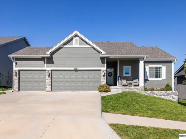 16618 Hanover St, Bennington, NE 68007