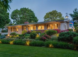 172 Clinton Ave, Huntington, NY 11743